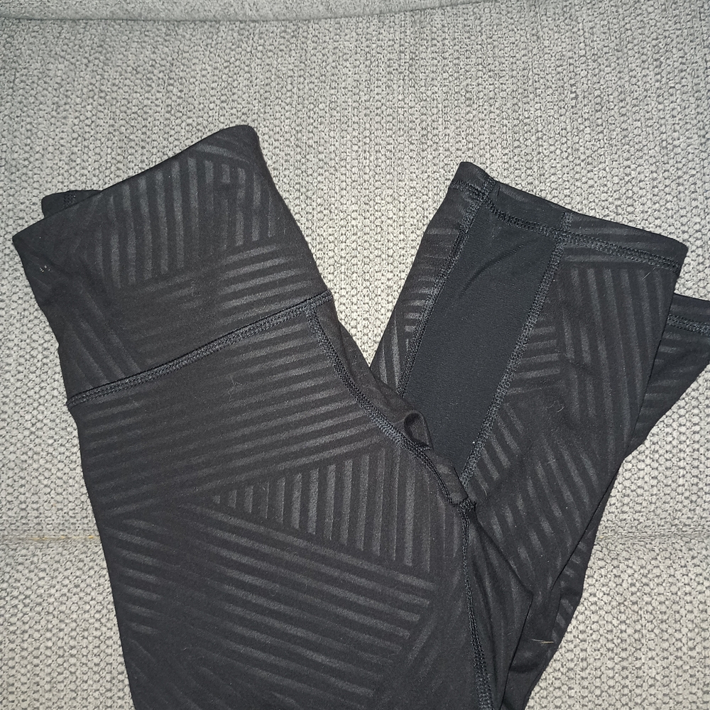 Old Navy Active Black Patterned Leggings
